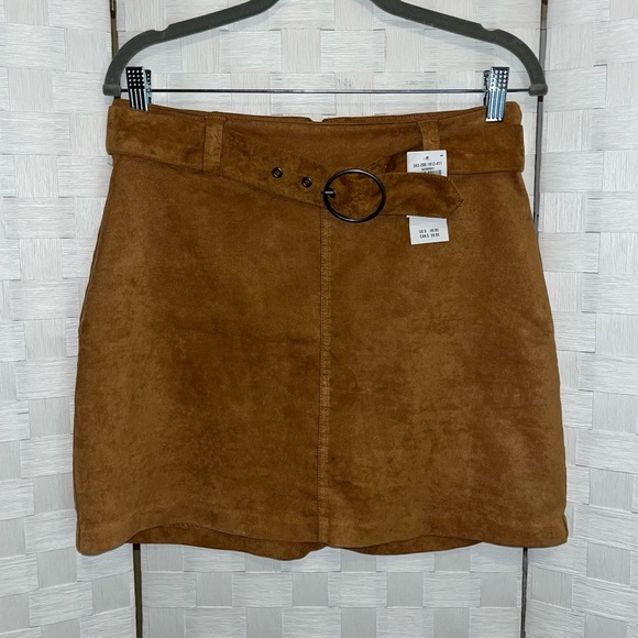 Hollister Dresses & Skirts - Hollister Womens Ultra High Rise Faux Suede Belted Mini Skirt Size Medium Brown